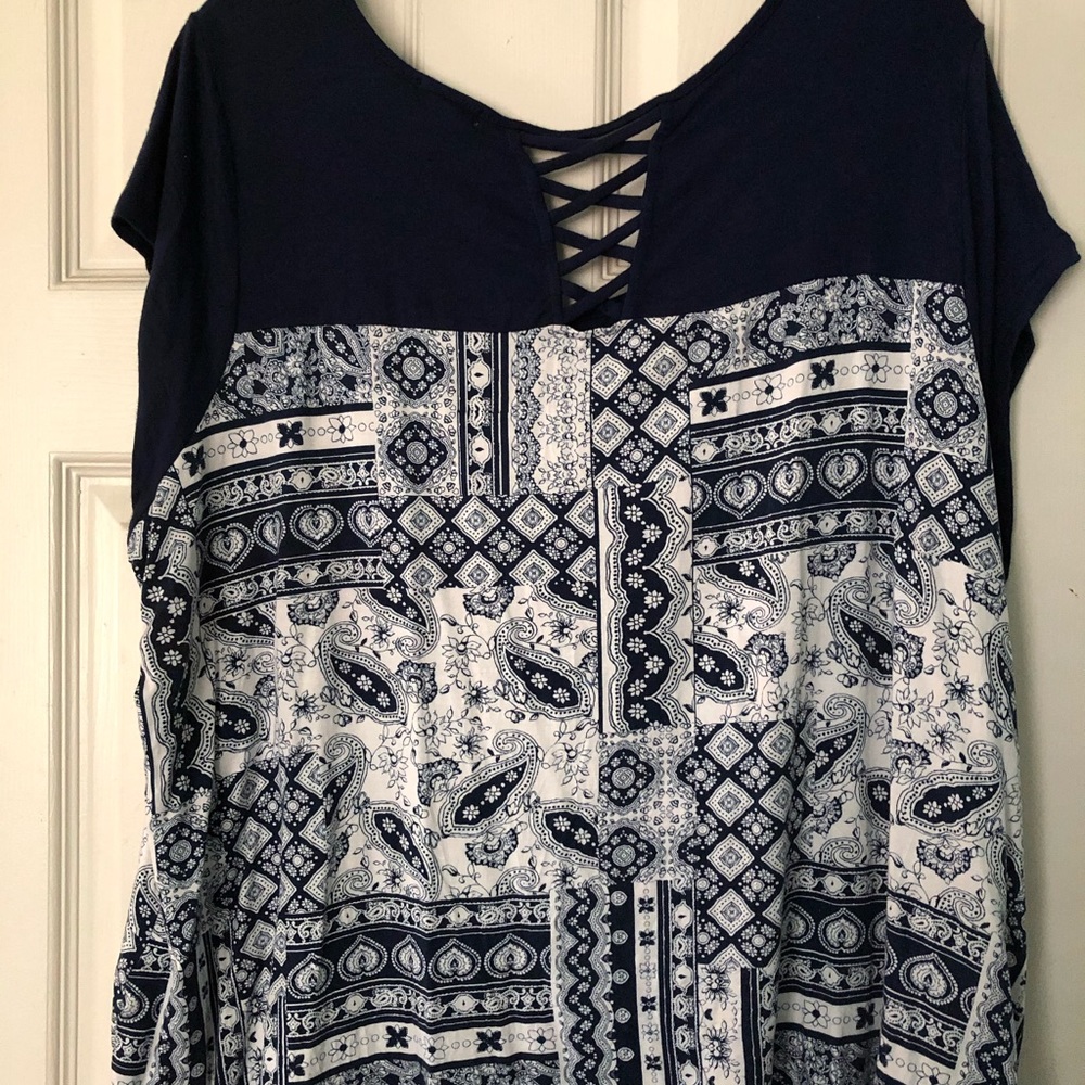 Westport NWOT pattern shirt w/ cross cross back 3x